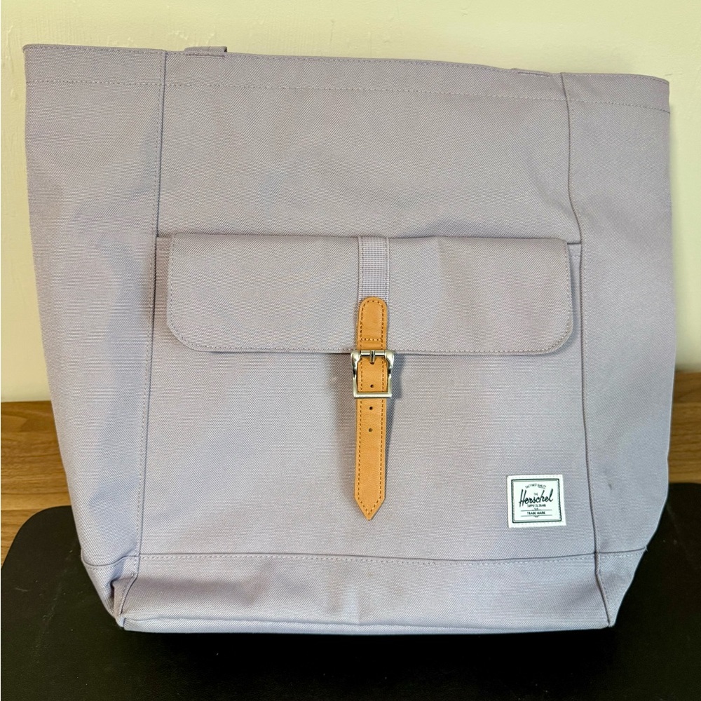 Herschel Supply Retreat Tote